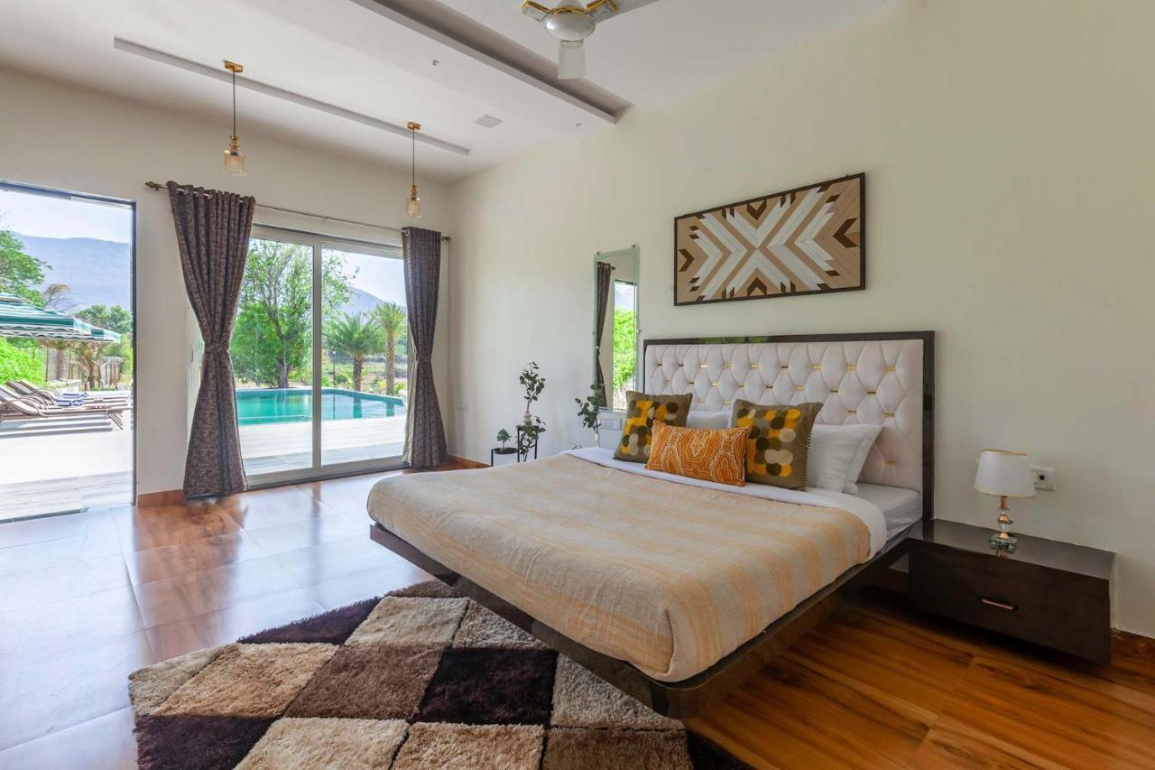 Natures Odyssey By Stayvista - Amidst Lush Greenery With Outdoor Pool And Indoor Activities Chinchavli Екстериор снимка