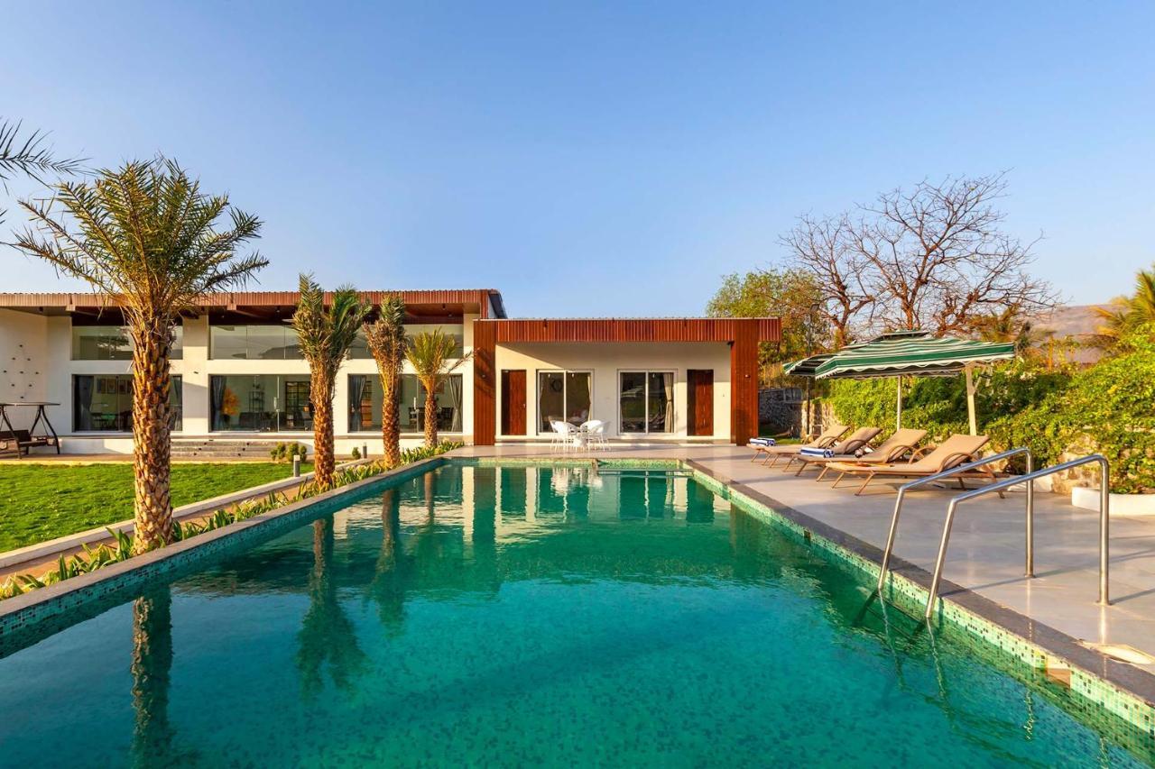 Natures Odyssey By Stayvista - Amidst Lush Greenery With Outdoor Pool And Indoor Activities Chinchavli Екстериор снимка